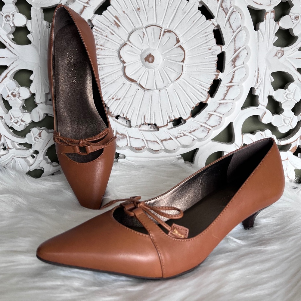 Women's elegant brown Talbots JEAN1 Leather dress shoes size 6.5